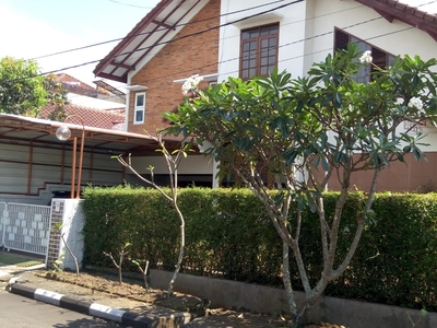 Rumah Lux Asri di Kompkej Griya Mas, Bandung
