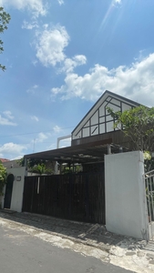 Rumah Mewah 2 Lantai Furnish Lokasi di Jalan Palagan Utara Hotel Hyaat