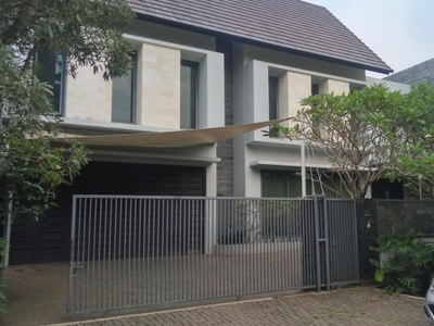 Rumah Mewah 2 lantai Hoek,Harga murah dan Nego di Bukit Golf Terrace BSD Tangsel.