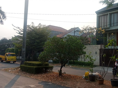 Rumah Mewah 3 Lantai Di Jalan Utama Sektor 2 Bintarojaya DKI Selatan
