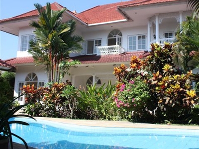 Dijual Rumah Mewah dengan Private Swimming Pool di Bali