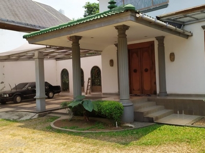 Rumah Mewah di Pondok Indah