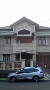 Dijual Rumah Mewah Bagus Luas Tanah Besar di Sektor 1 Bintaro Jay