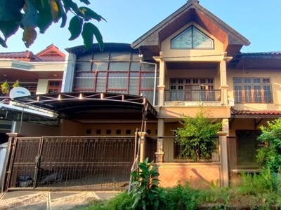 Rumah Mewah Elegant Asri Siap Huni di Rungkut Asri Surabaya