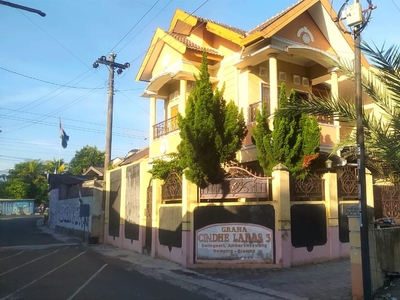 Rumah Mewah Hook Dalam Perum Graha Chindelaras Gamping Sleman