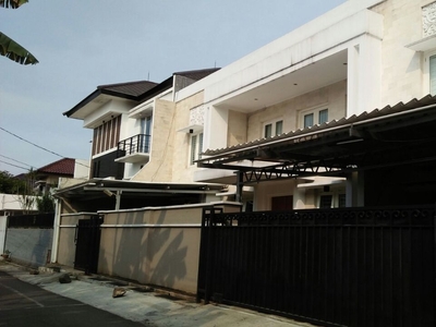 Rumah Lux Diarea Jl Kesehatan Bintaro Dekat Gatte Toll Veteran-JORR-Bandara