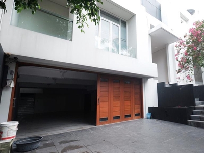 Rumah Mewah Modern Minimalis di Kintamani Kuningan Jakarta Selatan Dijual