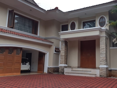 Dijual Rumah Mewah Siap Huni dan Lokasi Strategis @Villa Cinere M