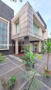 Dijual Rumah Mini Building ex kantor Dharmawangsa Kebayoran Baru