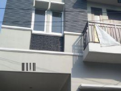 Rumah minimalis 3 lantai, Brand new,Harga Nego di Tomang