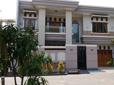 Dijual Rumah Minimalis dan Bagus 2 Lantai di Pondok Kelapa