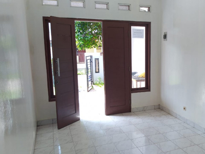 Dijual Rumah Minimalis dan Dekat Bintaro Jaya @Villa Bintaro Inda