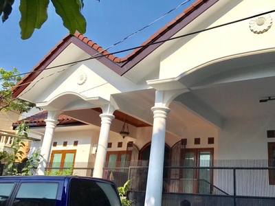 Rumah Minimalis dan Siap Huni di Kawasan Perumahan Mega Cinere, Depok .