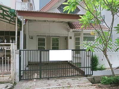 Rumah Minimalis Depan Taman Di Sektor 5 Bintaro Jaya Tang Sel
