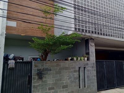 Rumah Minimalis Jalan 2 Mobil SHM Cibubur Jakarta Timur