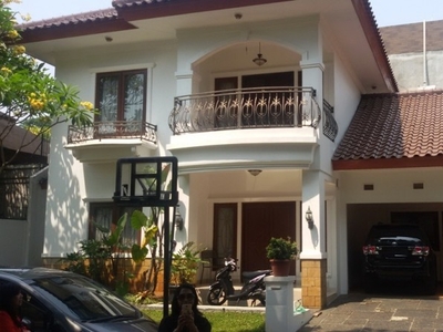 Dijual Rumah minimalis Senayan Full Furnish Sektor 9 Bintaro Jaya