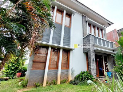 Dijual Rumah modern style siap huni dalam towm house di Pondok La