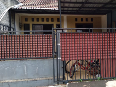 Dijual Rumah Murah Strategis Bagus di Graha Bunga Graha Raya Bint