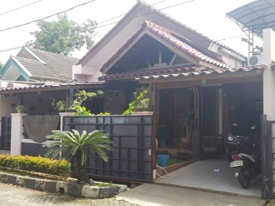 Dijual Rumah Nyaman dan Siap Huni di Kawasan Villa Pamulang Mas,