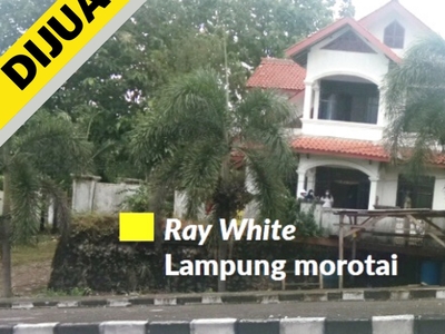 Rumah Pinggir Jalan Lintas Timur Bakauheni Lampung Selatan
