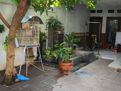 Dijual Rumah Posisi Hoek dan Siap Huni di Pondok Jaya, Bintaro