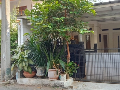 Rumah rapih, lingkungan aman dan nyaman di Pamulang