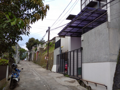 Dijual Rumah siap huni, Awiligar - Cikutra Bandung