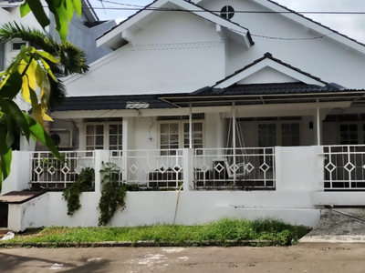 Disewa Rumah Siap Huni di Bintaro Jaya 9