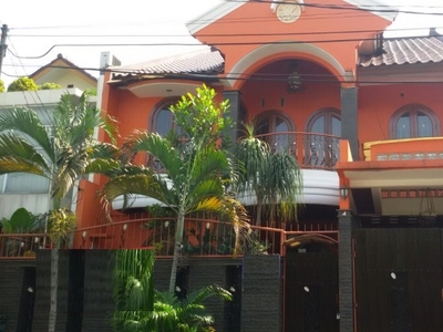 Disewa Rumah siap huni di Sektor 2 Bintaro Jaya
