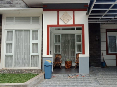 Dijual Rumah siap huni di Villa Bintaro Indah