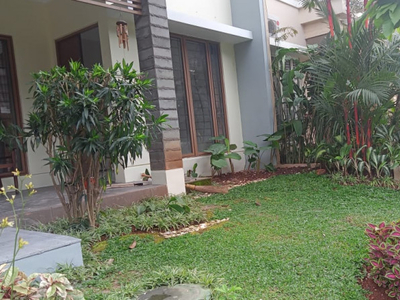 Disewa Rumah Siap Huni, Hunian Nyaman dan Asri @Emerald, Bintaro