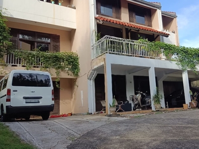 Rumah Siap Huni Lingkungan Tenang Area Villa Cinere Mas
