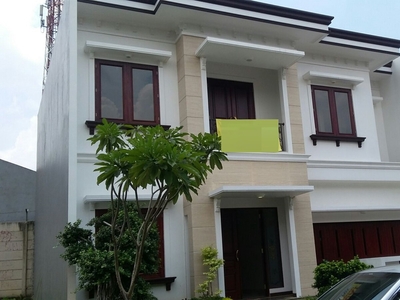 Dijual Rumah siap huni,dalam cluster di Sektor 7 Bintaro Jaya.