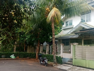 Dijual Rumah siap huni,lokasi oke di Bintaro Jaya 9