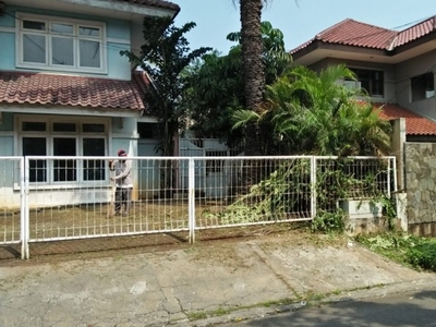 Dijual Rumah siap huni,lokasi oke,jalan lebar di Bintaro Jaya 7