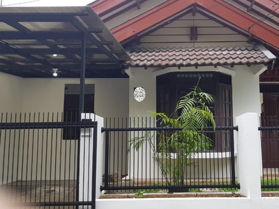 Disewa Rumah Siap Huni,lokasi strategis,good price di Sektor 2 Bi