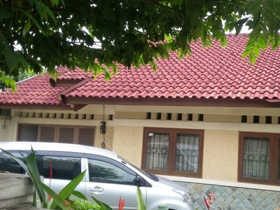 Dijual Rumah siap huni,pinggir jalan raya di Pondok Ranji