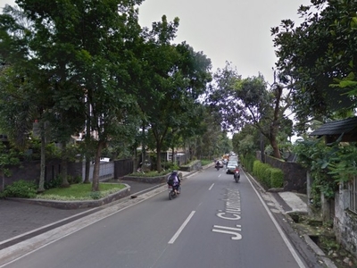 Disewa Rumah Strategis di Main Road Ciumbuleuit Bandung