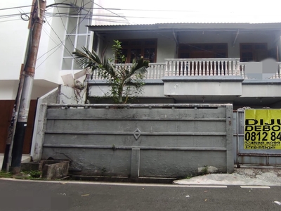 Rumah Tinggal 2 Lantai di Petojo Sabangan Jakarta Pusat