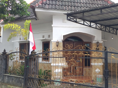 Dijual RUMAH TINGGAL DI DALAM PERUMAHAN PREMIUM, AMBARUKMO REGENC