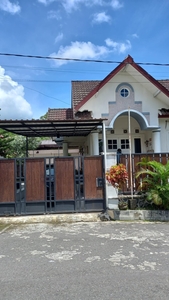 Rumah Tinggal Hook di Perumahan Dekat Kampus UII Jl. Kaliurang