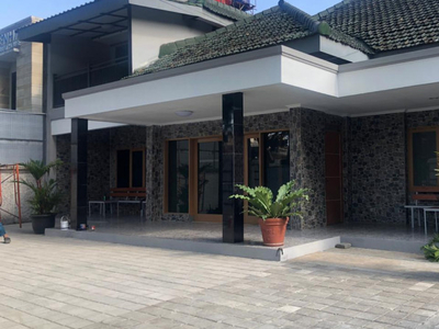 Disewa Rumah Tinggal Nyaman Di Tengah Kota, Jl Bengawan Bandung