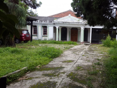 Rumah TUA dengan Halaman Luas dan Strategis @Jl Delima Jaya, Rempoa, Ciputat