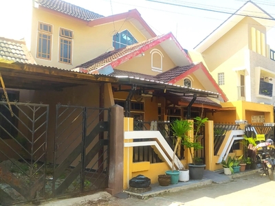 Rumah2 Lantai di Griya Timoho Yogyakarta