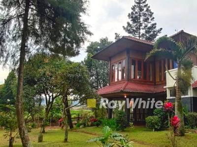 Villa Cantik Dengan View Sangat Indah Di Cianjur Puncak