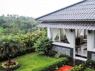Dijual Villa sangat asri dengan pemandangan yang cantik di Puncak