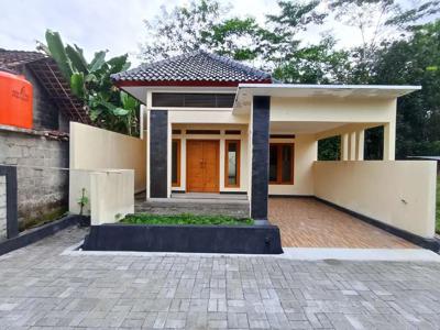 Rumah Baru siap Huni Di Jual Di JL Magelang Km 16