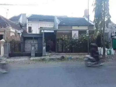 Rumah Pinggir Jalan Utama Cocok Untuk Usaha