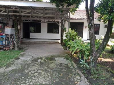 Rumah Siap Huni di Main Road Surya Sumantri Ref.02531