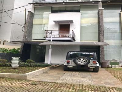 Rumah Town House Beverly Hills Dago Bandung Sewa Murah